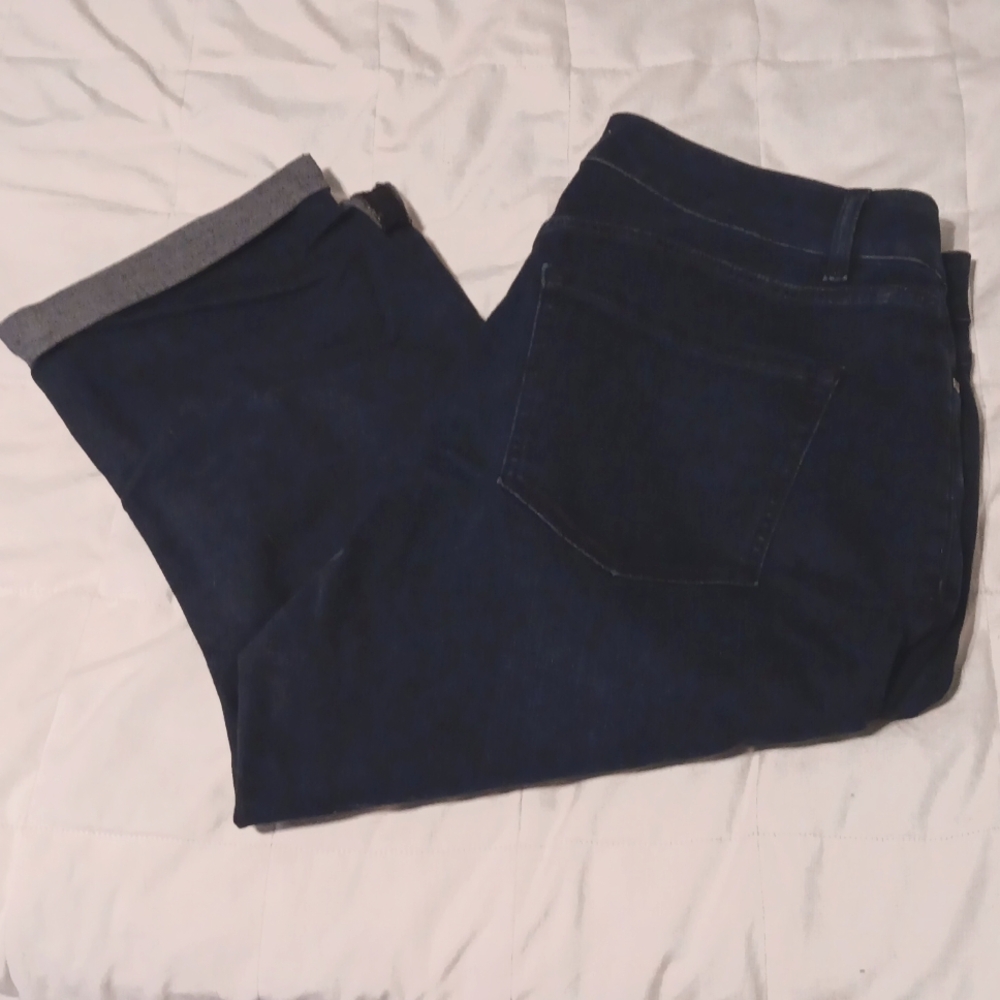 18 Lane Bryant denim capri pants